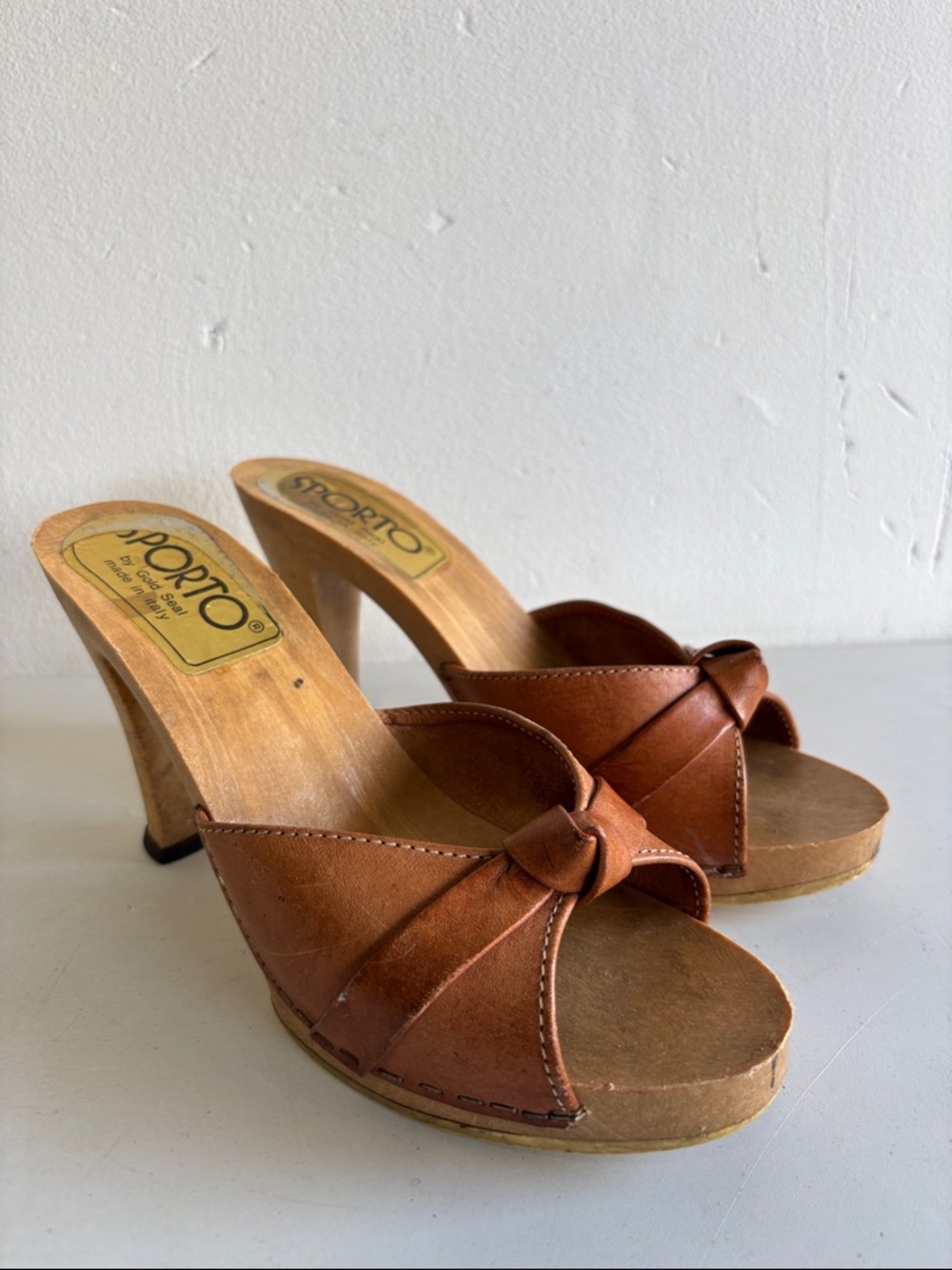 Sporto Vintage Wooden platform Tan Knot Mules